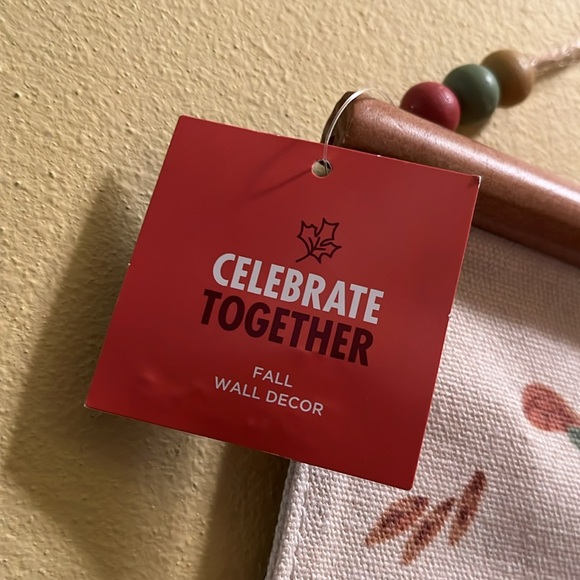 🍁Fall Leaves Banner Wall Decor by Celebrate Together NWT - Picture 7 of 17